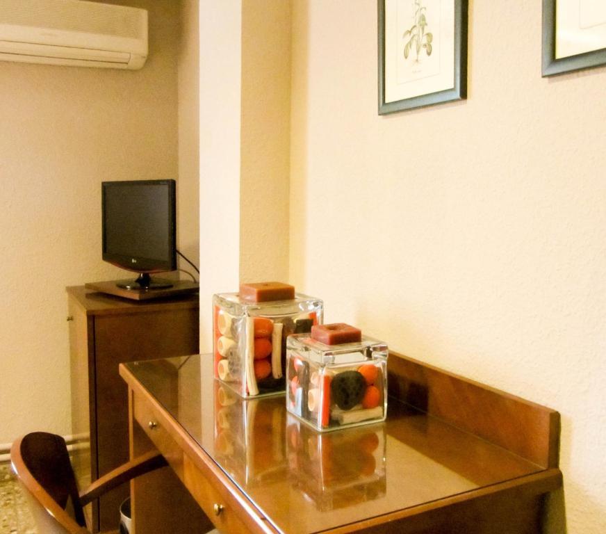 Hotel Avenida Requena Cameră foto
